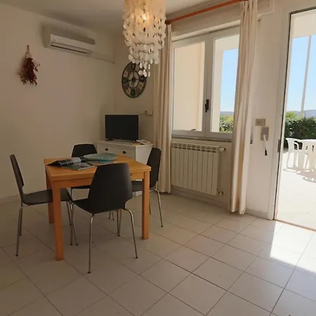Holiday home Travellito Vacanze House Benny *