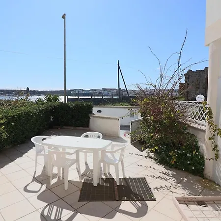 Travellito Vacanze House Benny Holiday home *
